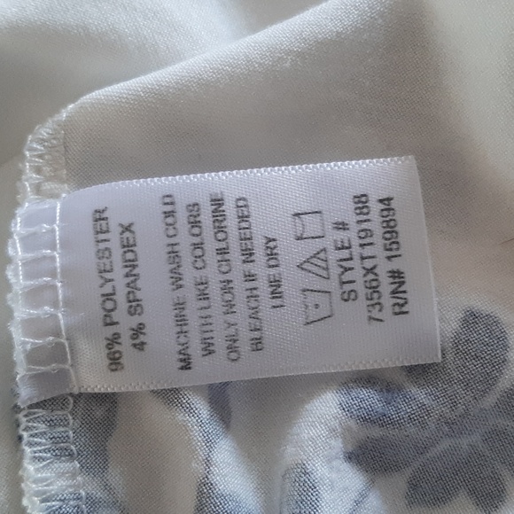 DNA Couture Black and White Floral Casual Blouse - Picture 9 of 9